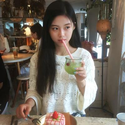 春泥溅花红